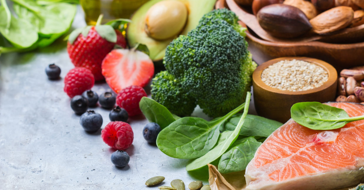 Eat healthy food to stay well. Eat healthy food to stay well.