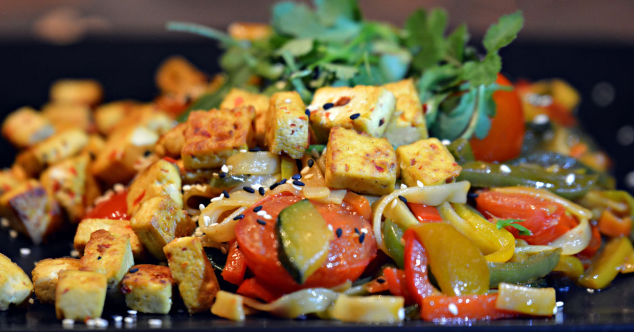 Tofu salad with greens is full of calcium. Tofu salad with greens is full of calcium.