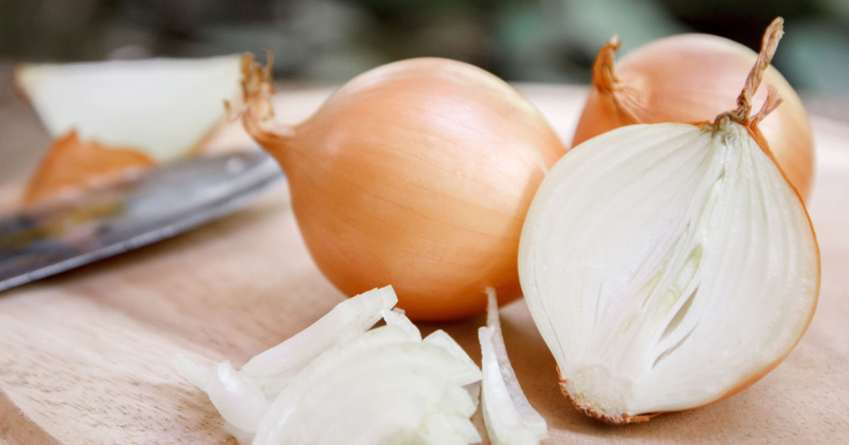 Yellow onions have a variety of uses. Yellow onions have a variety of uses.